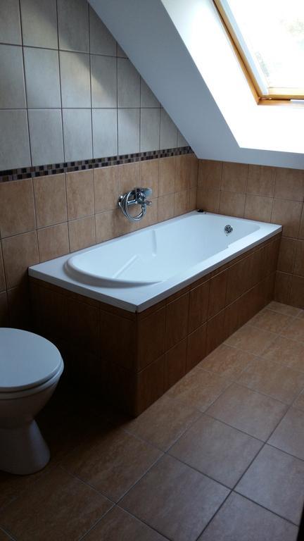 Madarasz Vendeghaz Hotel Nyul ภายนอก รูปภาพ